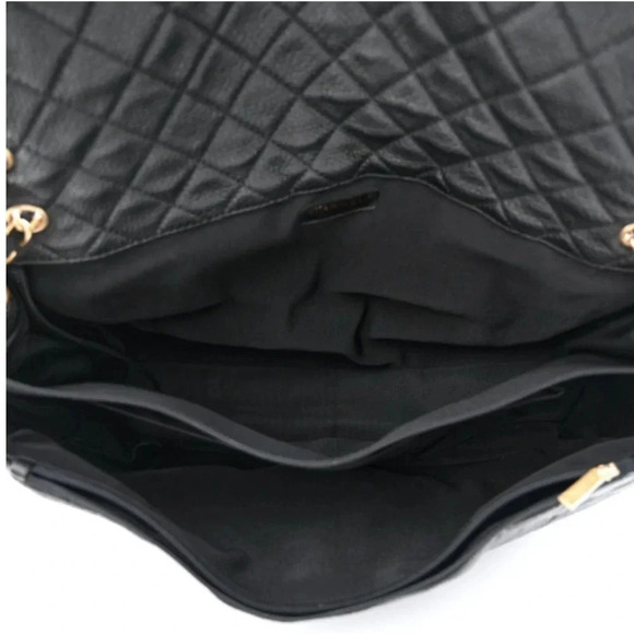 CHANEL QUILTED XXL TRAVEL FLACK 
BLACK - Picture 10 of 12